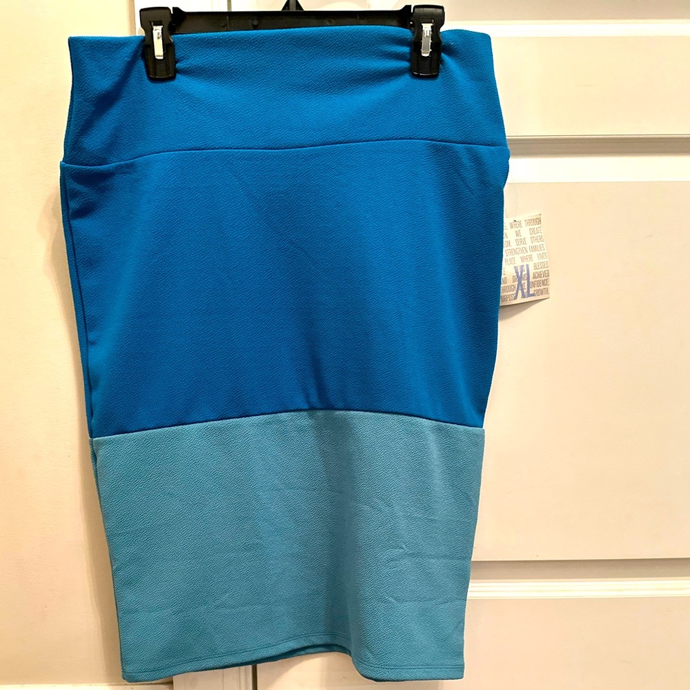 New with tags, Lularoe Cassie Skirt XL Colorblock Blue